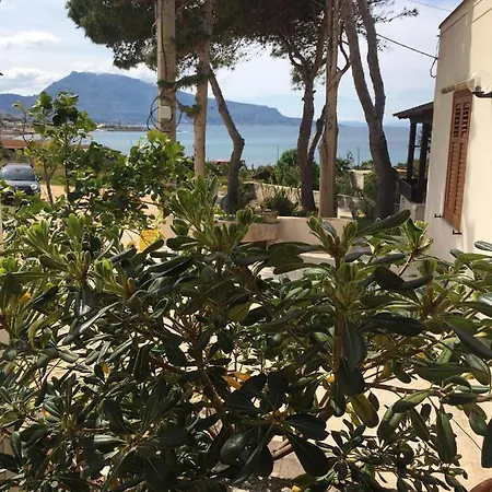 Holiday Con Veranda Sul Mare E A 3 Minuti A Piedi Dalla Spiaggia