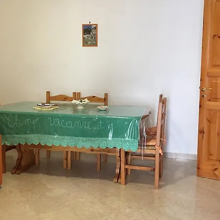 Holiday Con Veranda Sul Mare E A 3 Minuti A Piedi Dalla Spiaggia Casa vacanze