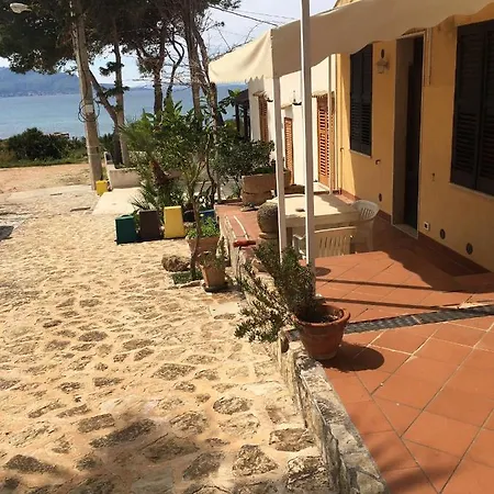 Holiday home Holiday Con Veranda Sul Mare E A 3 Minuti A Piedi Dalla Spiaggia *