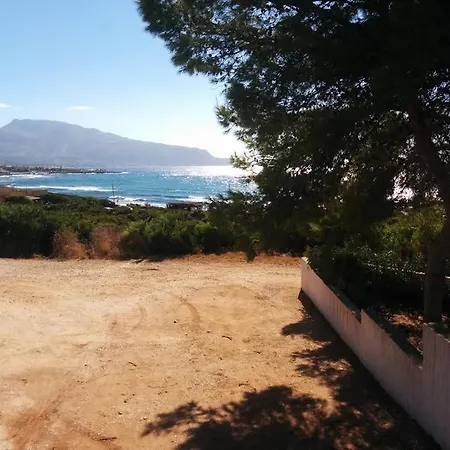 Holiday Con Veranda Sul Mare E A 3 Minuti A Piedi Dalla Spiaggia Holiday home *