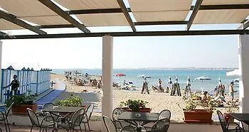 Holiday home Holiday Con Veranda Sul Mare E A 3 Minuti A Piedi Dalla Spiaggia