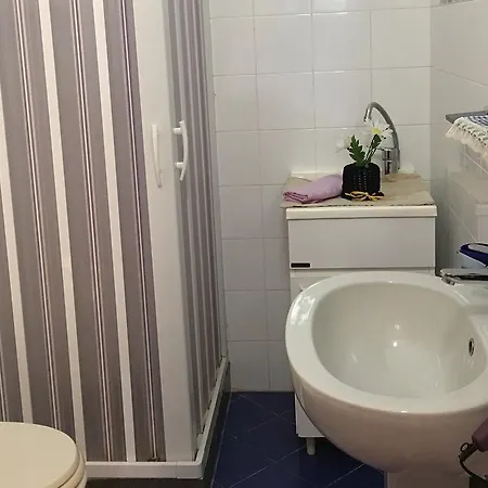 Holiday home Holiday Con Veranda Sul Mare E A 3 Minuti A Piedi Dalla Spiaggia Custonaci
